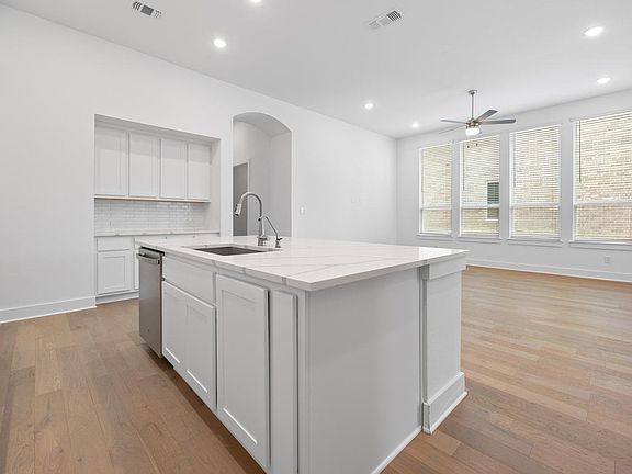 5th image of 1708 Crimson Sunset Dr