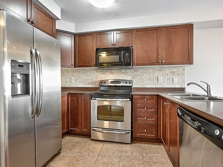 3221 Sharp Rd — Photo 7