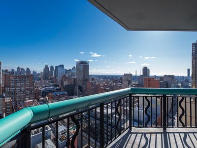 303 E 60th St APT 22F, New York, NY, 10022