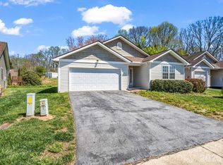 23 Tutor Ln, Brevard, NC 28712