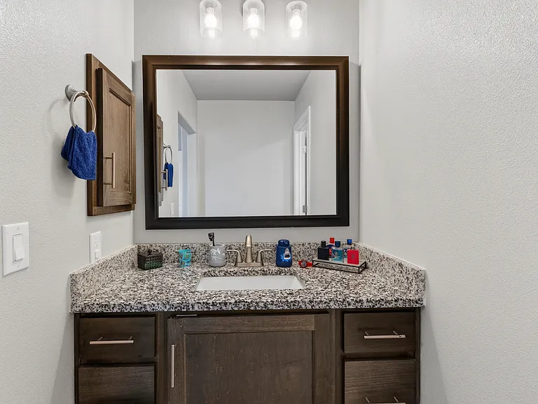 13637 Baja Vista Ct — Photo 40