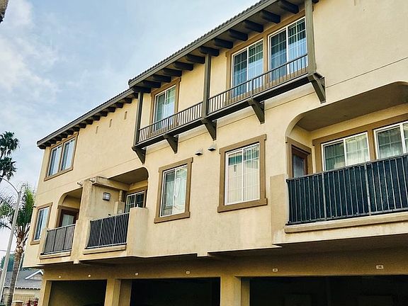 4th image of 6785 Knott Ave #101