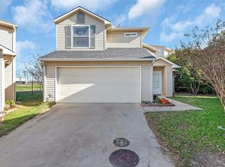 606 Hermosillo Plz, Dallas, TX 75211