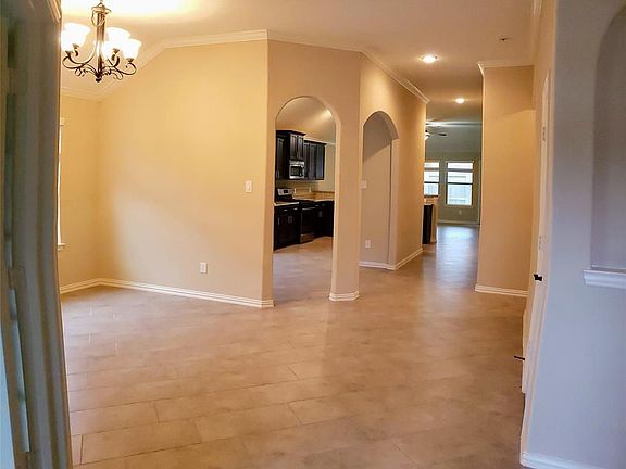 2nd image of 23422 Banksia Dr