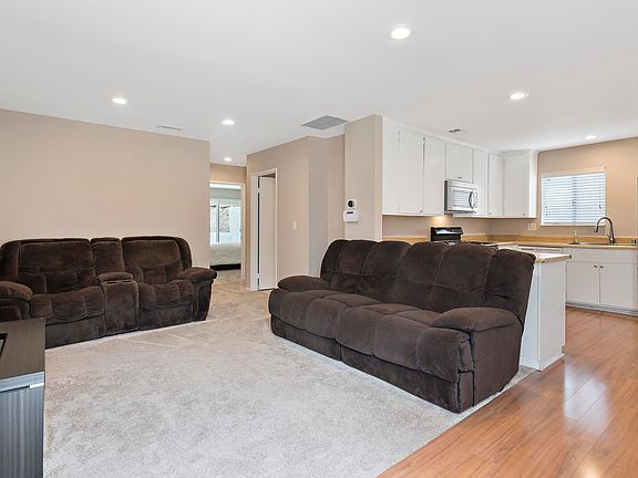 5th image of 791 Beall St