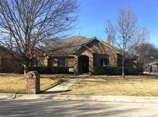 1415 Pickwick Ln, Denton, TX 76209
