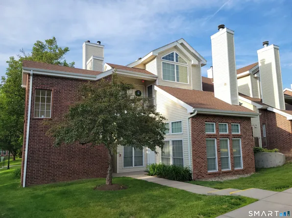 131 Carriage Crossing Lane #131, Middletown, CT 06457