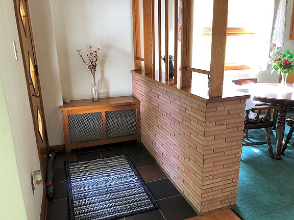 Entrance Way/Mud Room