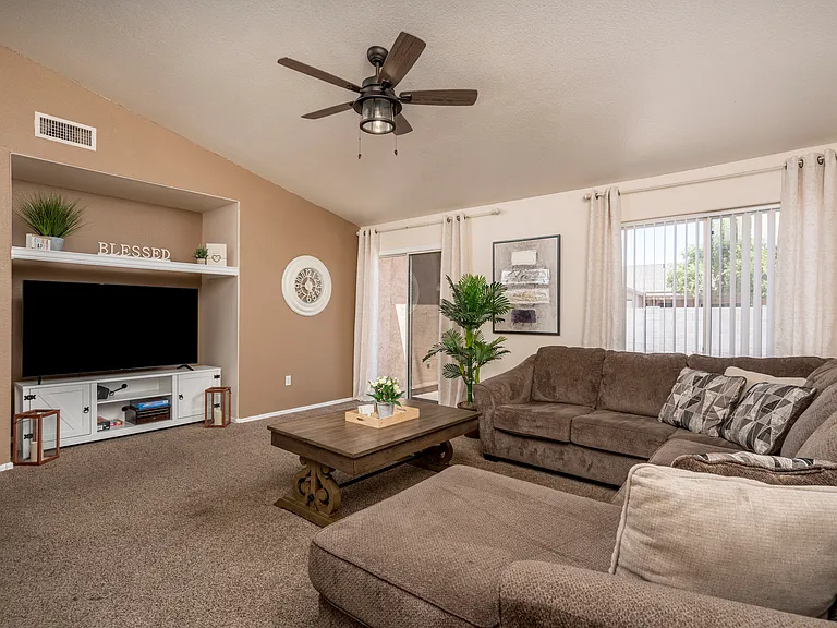 1762 E Sycamore Rd — Photo 8