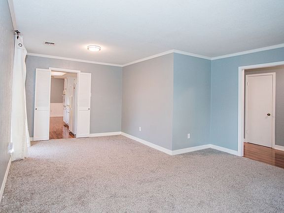 4th image of 817 Glasgow Dr