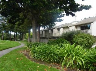 701 Racquet Club Cir, Rohnert Park, CA 94928