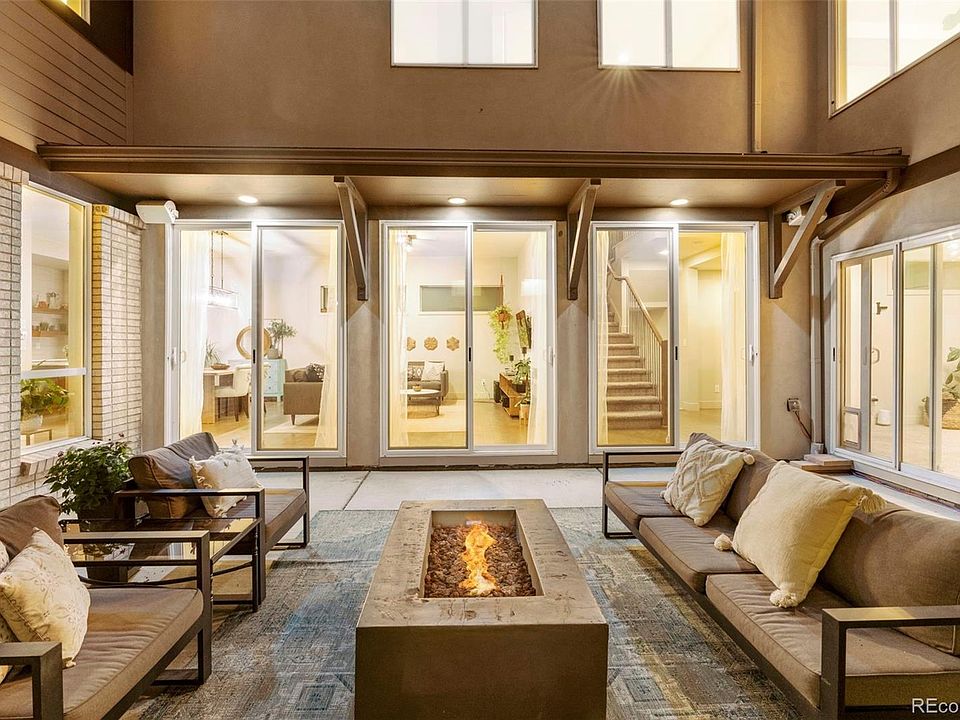 Inviting garden house embraces indoor-outdoor living in Colorado