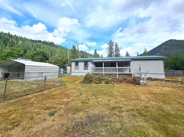 122 2nd St, Wallace, ID 83873