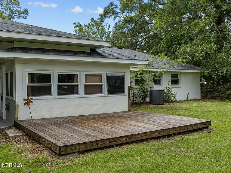 4303 Country Club Rd — Photo 40