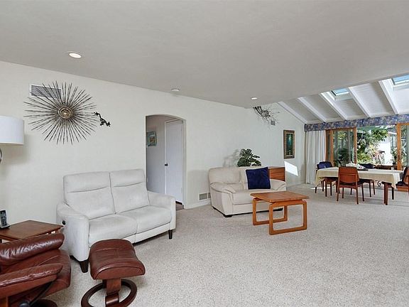 4th image of 4350 Pescadero Ave
