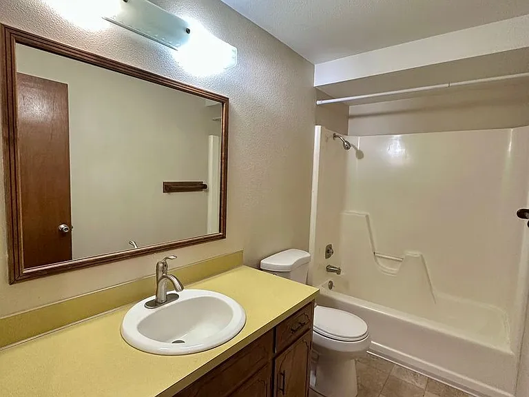 970 S 55th Pl — Photo 22