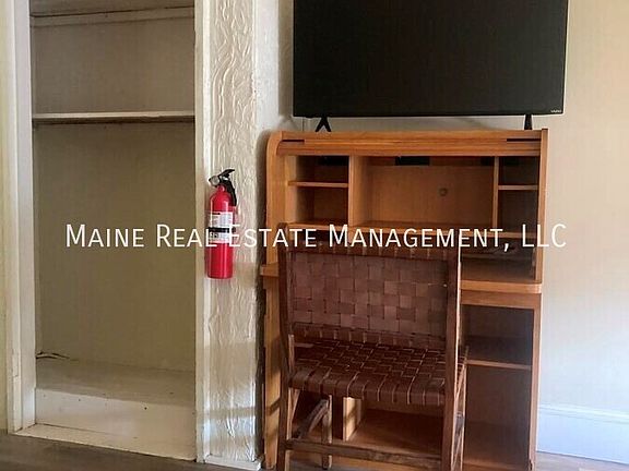 3rd image of 133 Essex St #13
