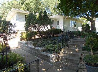 2510 Ansborough Ave, Waterloo, IA 50701