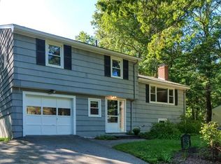 102 Blueberry Hill Ln, Sudbury, MA 01776