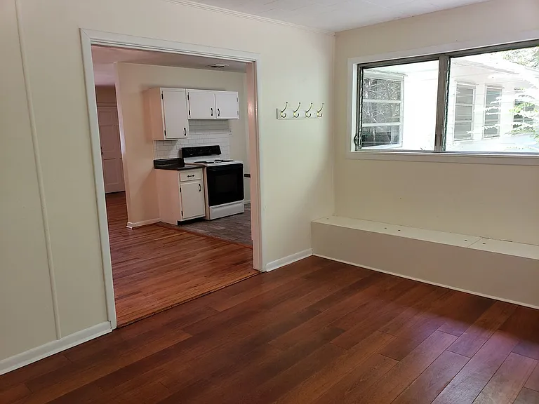 1226 Brandt Dr — Photo 6