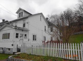 2123 1/2 19th St, Altoona, PA 16601