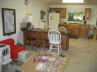 7810 Blakely Ave, Clinton, WA 98236