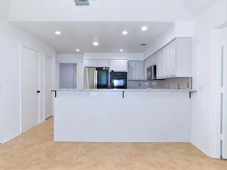 2105 Sonata Ln — Photo 8