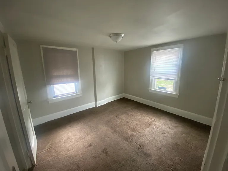 1110 Brown St — Photo 8