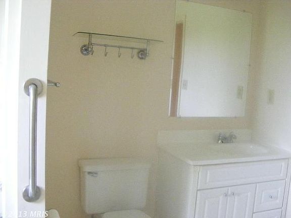 5th image of 122 Meadowbrook Dr