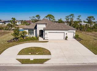 2713 Ceitus Pkwy, Cape Coral, FL 33991
