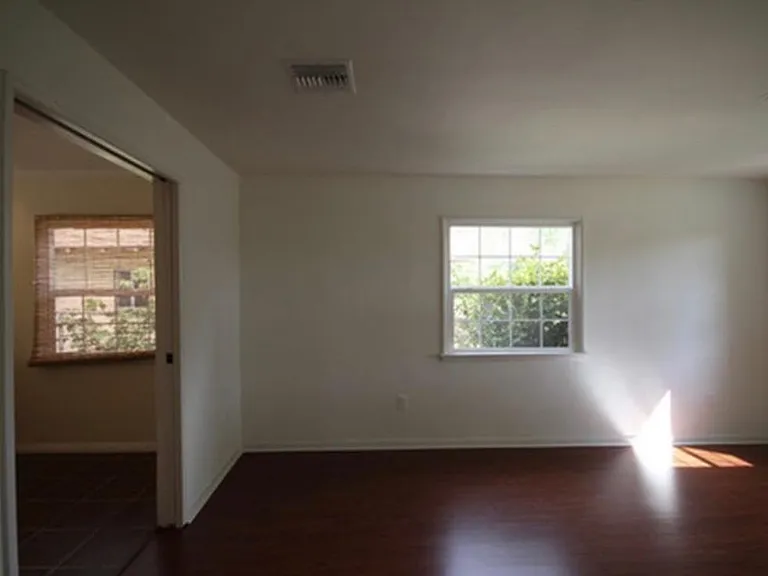 3125 Alameda St — Photo 3
