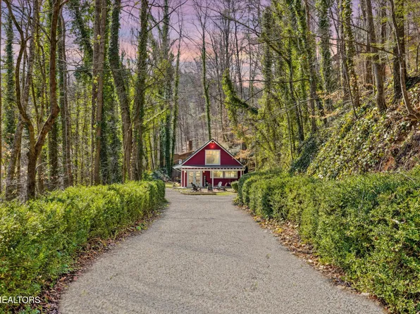 335 Sugar Mountain Way, Pigeon Forge, TN 37863