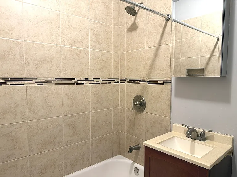 7617 S Kingston Ave #1A — Photo 8