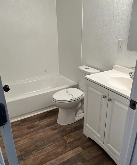 1223 N Dysart Rd #15 — Photo 7
