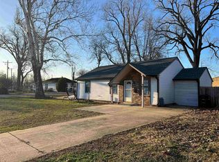 305 W Carlson St, Trumann, AR 72472