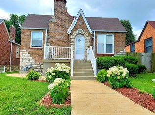 416 Kingston Dr, Saint Louis, MO 63125