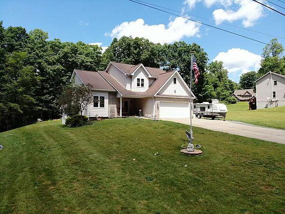 3rd image of 332 Desirade Rd