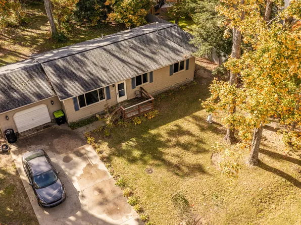 1425 Mapleleaf Dr, Gaylord, MI 49735