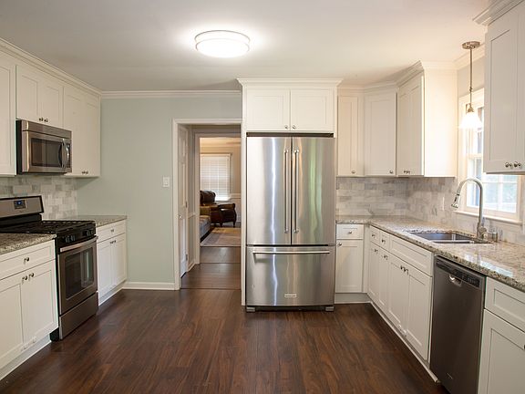 5th image of 4553 Cinco Dr