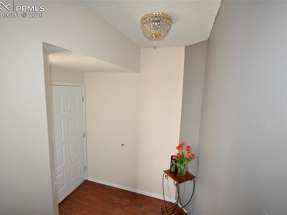 3rd image of 5016 Sunsuite Trl