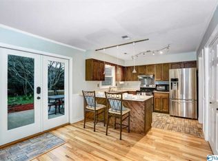 2726 Wynterhall Rd SE, Huntsville, AL 35803