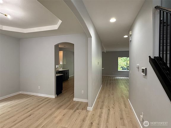 5th image of 1400 Weaver Way