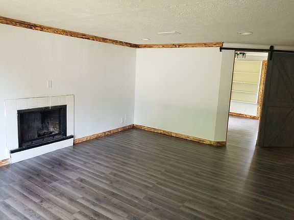 4th image of 2815 S 9th 1/2 St