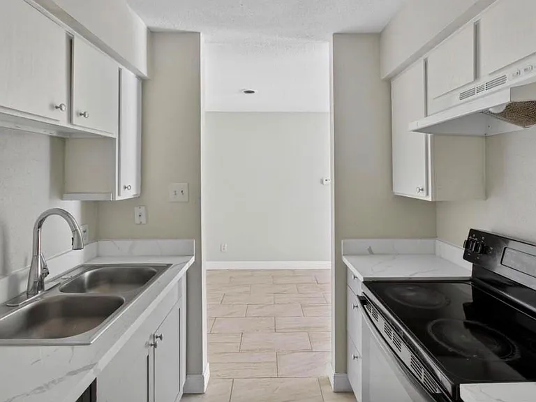 12500 Sandpiper Dr #193 — Photo 8