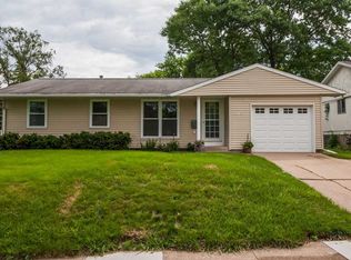 4608 Wenig Rd NE, Cedar Rapids, IA 52402