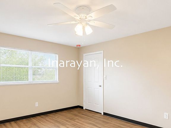 5th image of 2208 W Central Blvd Units A & B