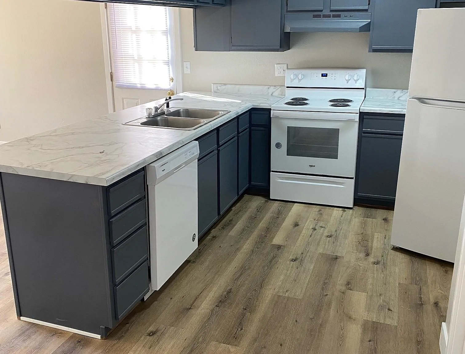 2 bed, 850 sqft, $1,000 — Photo 2