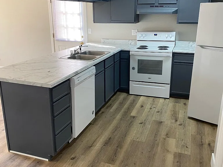 3051 W Edgewood St #1 — Photo 2