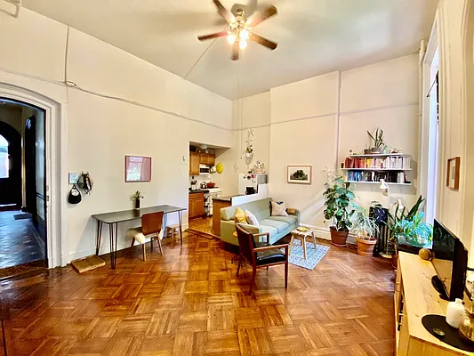 Rented by Realty Nerd | media 2