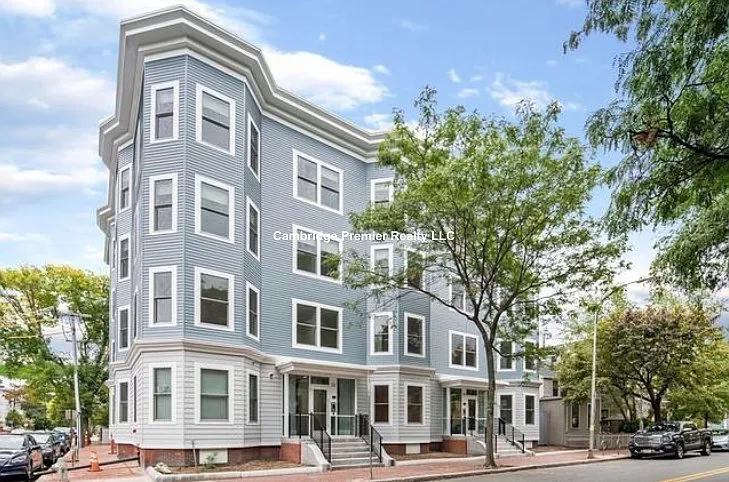 4 bed, $6,715 — Photo 4